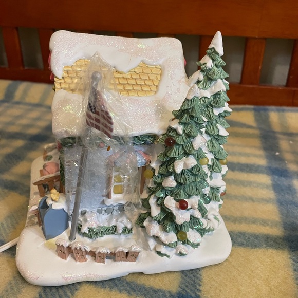 Precious Moments Holiday Hawthorne Village Set of 3! 2002 - Picture 13 of 16